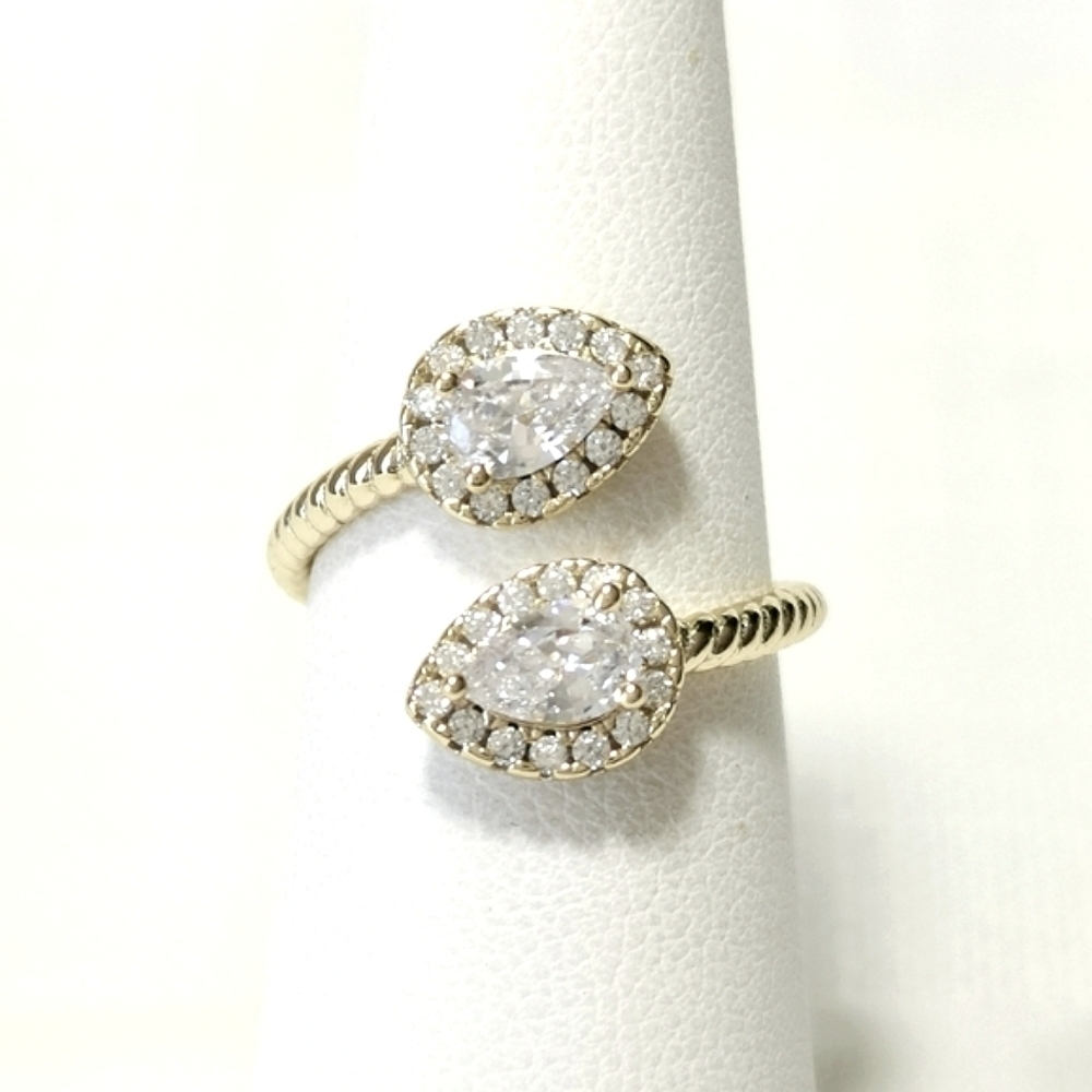 14k Gold teardrop pear cut cz ring Toi et Moi Bypass design size 6 🆕